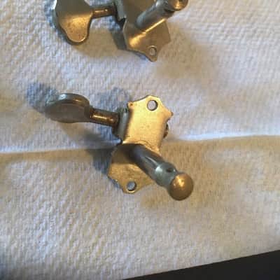 Grover Sta-tite Guitar Tuners Lot, 6 Bass Side, Nickel, 4 Bushings, Circa 1940s image 6