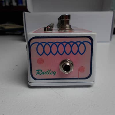 Rudley-THE SUPER DOOPER LOOPER BOX - 6 Channel Passive Looper Switcher Box - Fixed Order - S/N 5. image 5