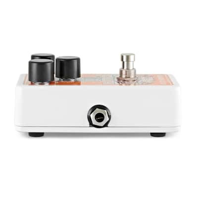 Electro-Harmonix Flatiron Fuzz Guitar Effect Pedal - Orange image 3