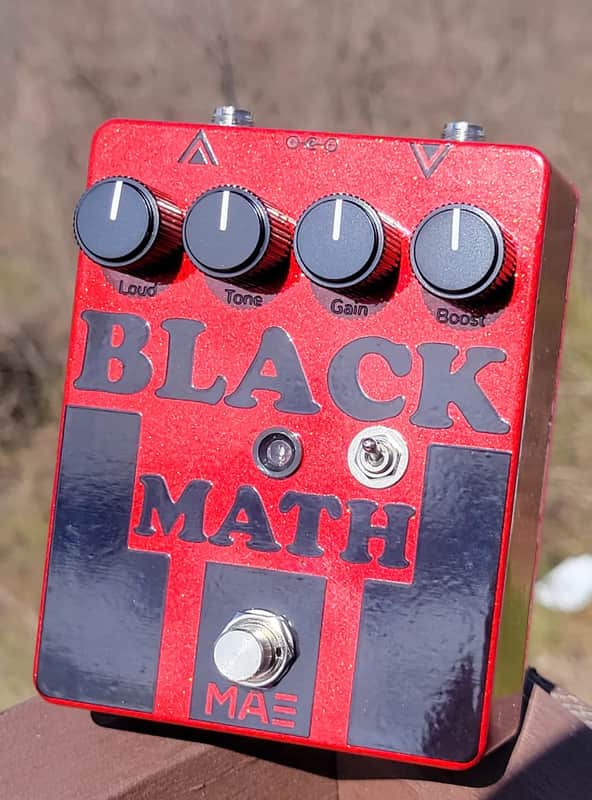 Mask Audio Electronics Black Math - Red image 1