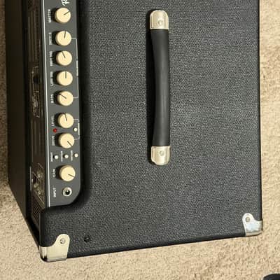 Fender Rumble 200 V3 200-Watt 1x15" Bass Combo 2015 - Present - Black image 5