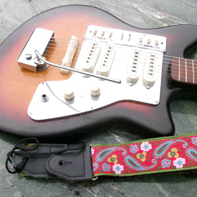 CIRCA 1966 Guyatone LG140-T Japan Vintage Guitar -Bizzare image 2