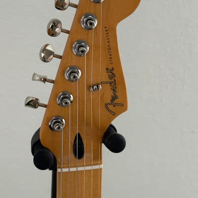 Fender Player II Stratocaster 2024 - Present - Hialeah Yellow image 5