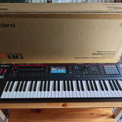 Roland FANTOM-06 61-Key Workstation Keyboard 2022 - Present - Black image 1
