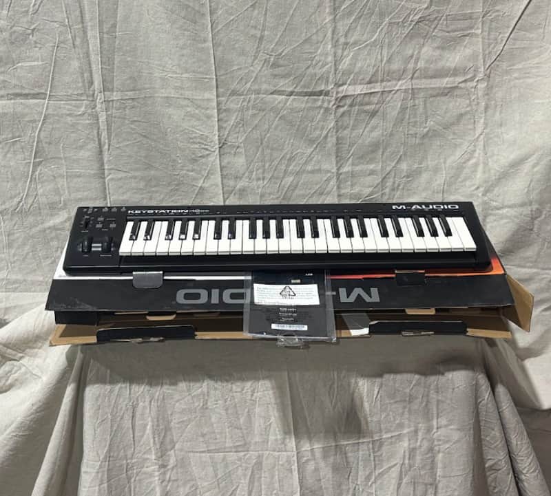 M-Audio Keystation 49es MIDI Keyboard Controller 2014 - 2016 - Black image 1