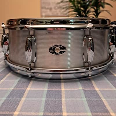 Slingerland No. 140 Student Model 5x14" Aluminum Snare Drum with Rapid Strainer 1967 - 1979 - Ribbed Aluminum image 1