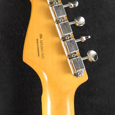 Mint Fender Vintera III Late '50s Stratocaster 3-Color Sunburst Maple Fingerboard image 6