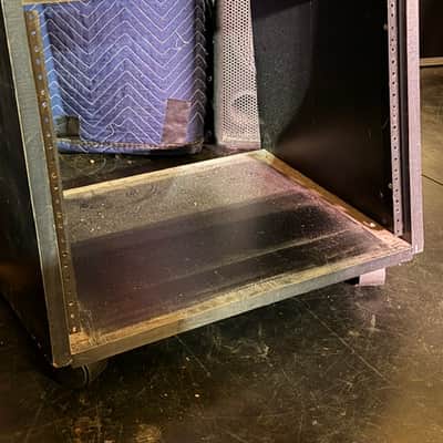 Vintage Middle Atlantic / Raxxess 12U Studio Rack Cabinet - Slanted Desktop/Floor Enclosure - Good Condition image 3