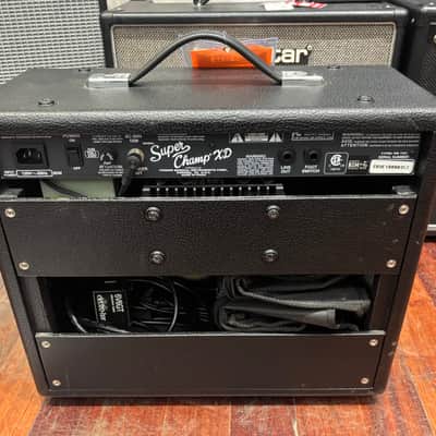 Fender Super Champ XD with cover and pedal image 6