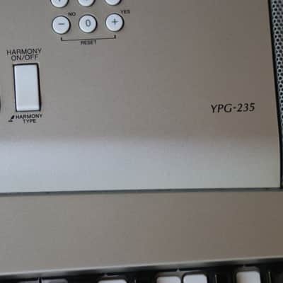Yamaha ypg-235 keyboard - Silver image 3
