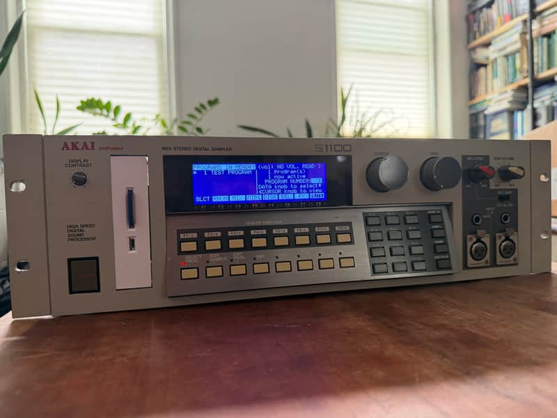 AKAI S1100 ※完動品※拡張メモリ搭載※内部メンテナンス済 Yahoo