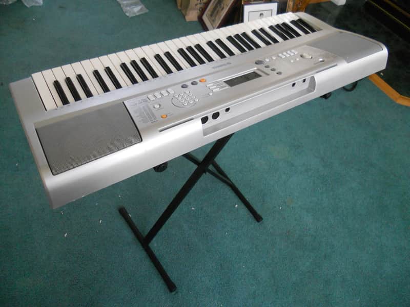 Yamaha PSR E303 | Reverb