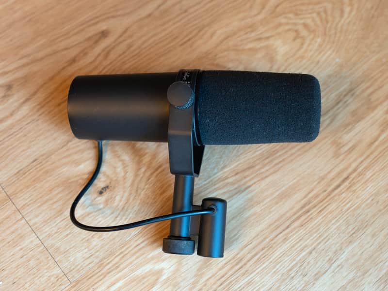Shure SM7B Cardioid Dynamic Microphone image 1