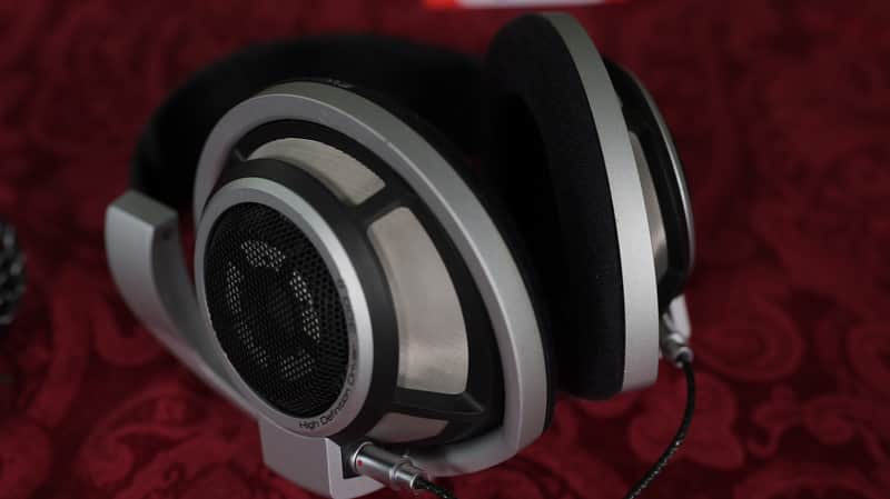 Sennheiser HD 800 Headphones 2010s - Black image 1