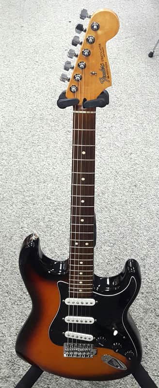 tobacco burst strat black pickguard Fender Stratocaster MIM Tobacco Burst