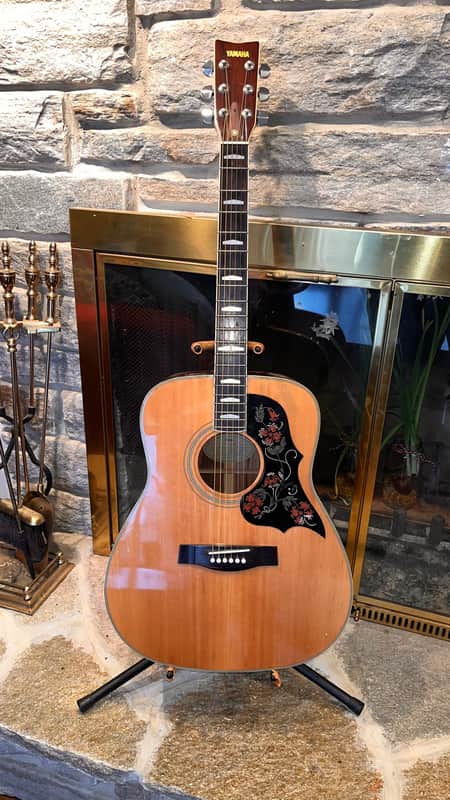 YAMAHA ＦＧ350 Yamaha FG-350W with video 👀 & hard case | Reverb
