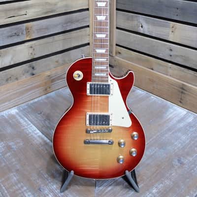 Used (2023) Les Paul Standard '60s Electric Guitar Cherry Sunburst with Original Hardshell Case image 3