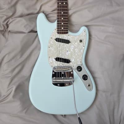 Fender American Performer Mustang with Rosewood Fretboard 2018 - Present - Satin Sonic Blue image 10