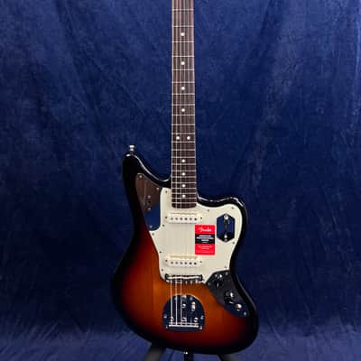 Fender American Professional Jaguar in 3 Tone Sunburst Pre-owned with Case image 6