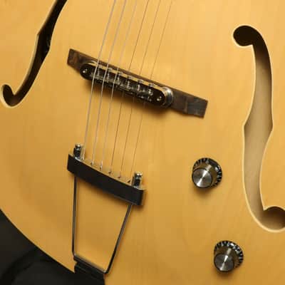 Grote Guitar Natural Hollow Body Jazz Electric Guitar Grwb-ztna - USED image 6