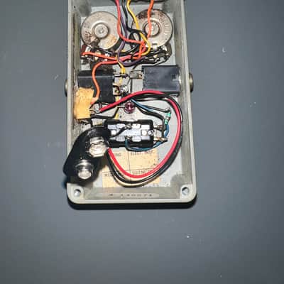 MXR MX-104 Block Distortion + Early 80's - Yellow image 6