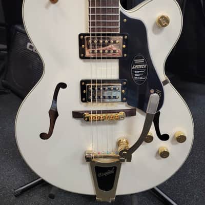 Gretsch G2420TG Streamliner Hollow Body with Bigsby LTD Vintage White image 1