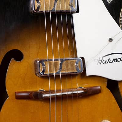 Harmony H54 Rocket 1959 - 1967 - Brown Sunburst image 3