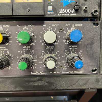 GML 8200 *Series I* 2-Channel Parametric Equalizer with Power Supply 1980s - toggle switches, superior electronics image 5