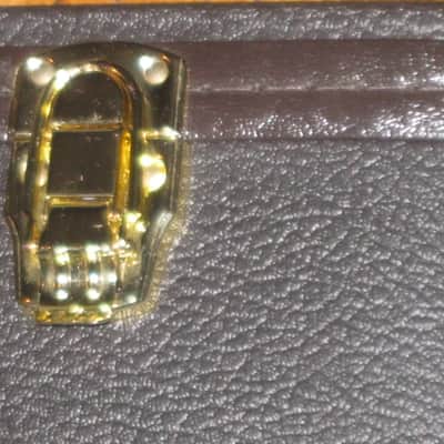 new open box very near A+ genuine Taylor Grand Auditorium Deluxe Brown Hardshell Case (5201-55) textured dark brown vinyl over 3-ply wooden structure, Foam padding covered w/ red plush crushed velvet lining, brass plated latches, padded handle image 20