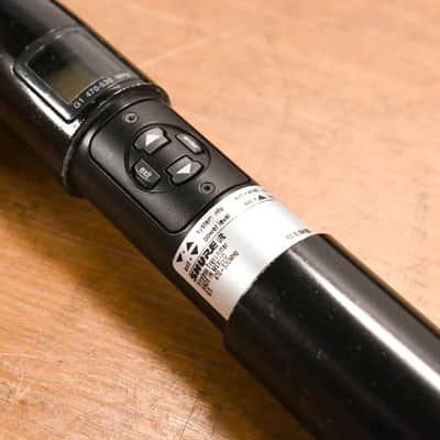 Shure UR4S+ Wireless Receiver with one UR2/SM58 Handheld Mic - G1 Band CG01Z1M image 14