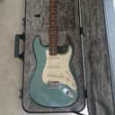Fender American Professional Stratocaster with Rosewood Fretboard 2017 - 2019 - Sonic Grey