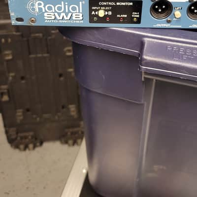 Radial SW8 Mk1 Analog Audio Switcher image 4