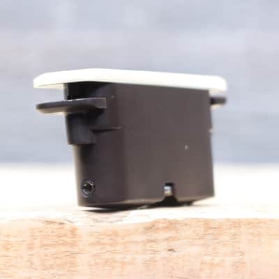 L.R. Baggs M80 Acoustic Guitar Sounbdhole Pickup Active/Passive Pickup w/Cable image 3
