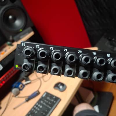 dbx PB48 48-Point TRS Patchbay 2010s - Black image 5