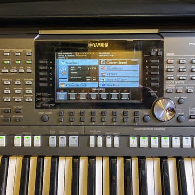 Yamaha PSR-S970 61-Key Arranger Workstation - Black