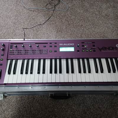 Rare Purple Beta Testers M-Audio Venom 49-Key Analog Synth Keyboard w Anvil Case 2010s - Gray