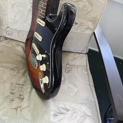 Fender Stratocaster 2016 - Tobacco burst image 8