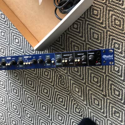 Radial Radial KL-8 Rackmount Keyboard Mixer owned by Eric Cannata of Young the Giant image 3