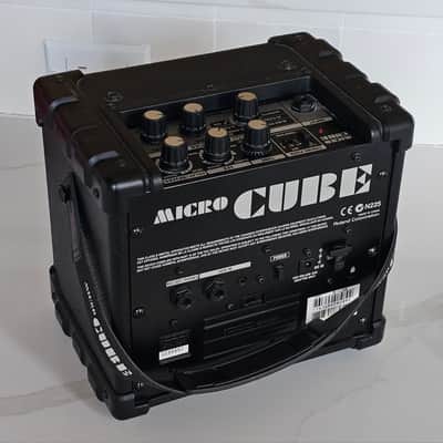 Roland Micro Cube 2-Watt 1x5" Guitar Combo 2004 - 2014 - Black image 3