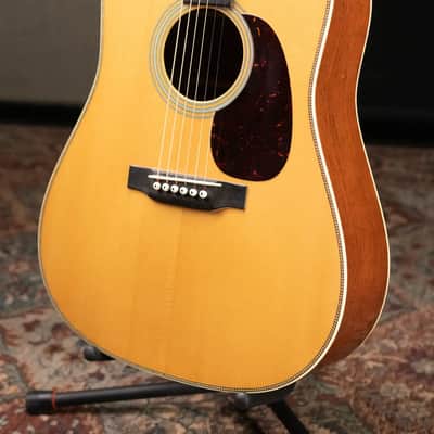 Martin 1937 D-28 Authentic Madagascar Rosewood/Adirondack Spruce with Hardshell Case - Used image 4