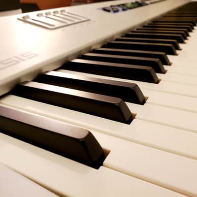 MUST SEE!!! ALESIS QS8.2 STAGE PIANO FULLY SERVICED AND IN AMAZING CONDITION! image 11