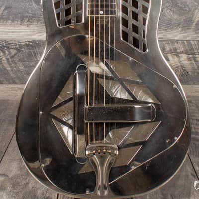 1932 National Tricone Style 1 Round-Neck image 5