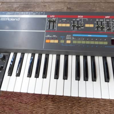 Roland Juno 106 image 4