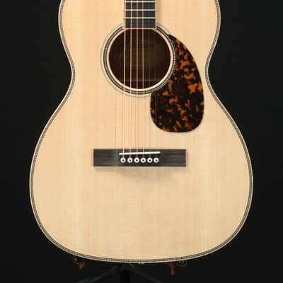Larrivee 000-50 Mahogany and Sitka Spruce image 2