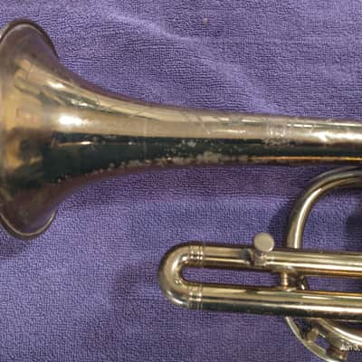 Frank Holton Collegiate cornet with rare Holton 70A mouthpiece image 4