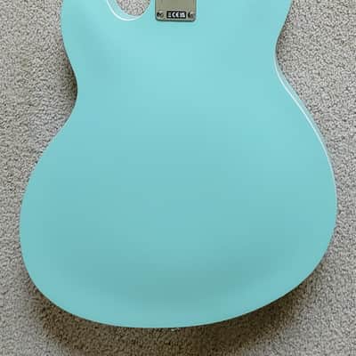 Fender Tom DeLonge Starcaster Electric Guitar, Surf Green, Hard Shell Case image 6