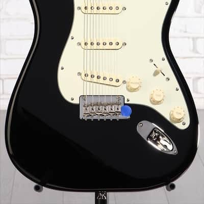 Fender American Professional II Stratocaster - Black with Maple Fingerboard (StratAP2MBkd3) image 5