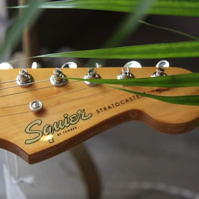 SQUIER "LIMITED Classic Vibe™ '50s Stratocaster Hard Tail, Maple Fingerboard, Parchment Pickguard, Shell Pink" 3, 06 KG image 8