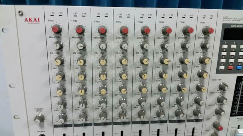 Akai MPX820 Mixer | Reverb