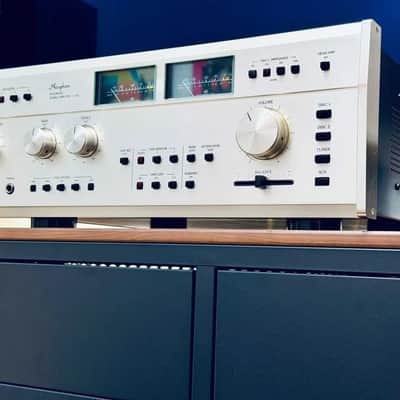 Accuphase E-303 Rare Vintage Integrated Amplifier Serviced Warranty Stereo image 2